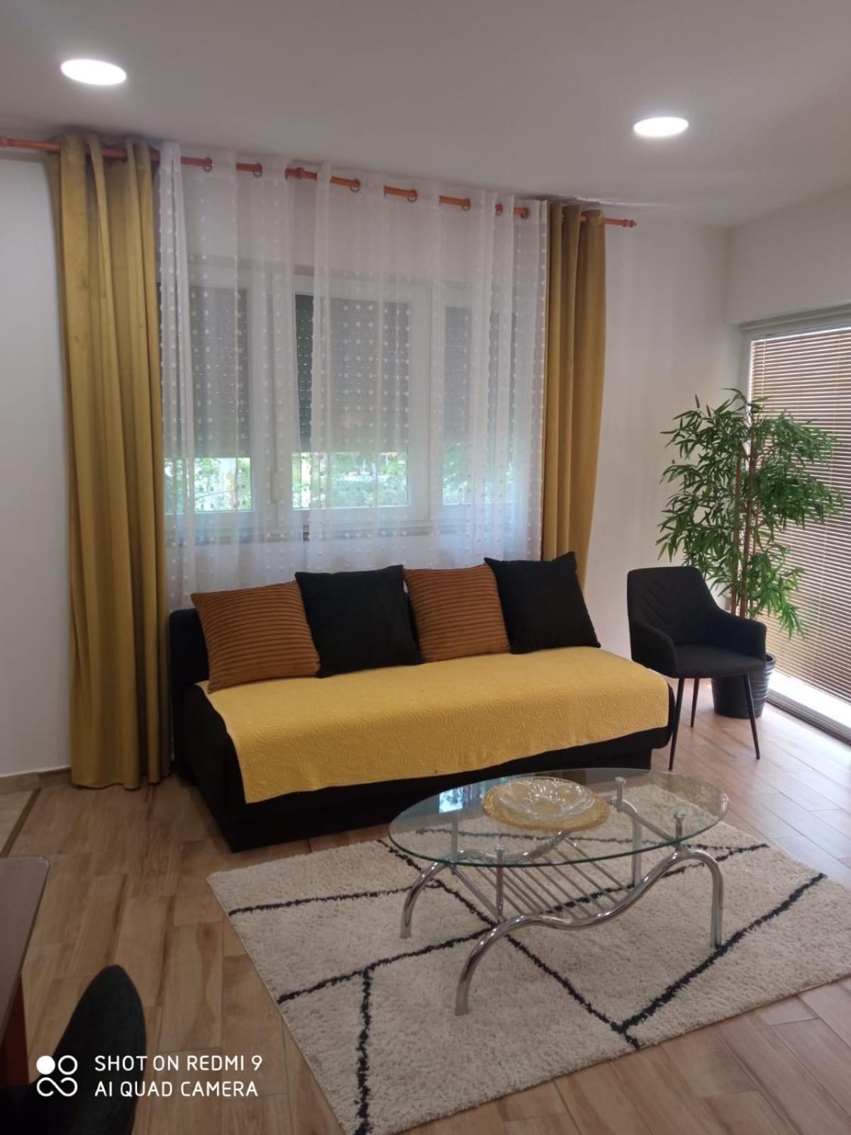 Apartmani Andelo, Tommy, Leon Бибинье Экстерьер фото