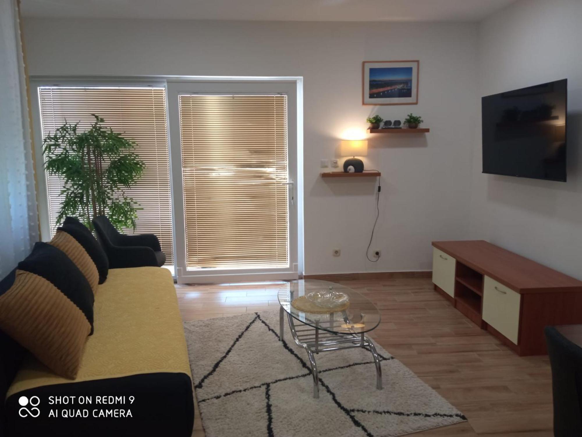 Apartmani Andelo, Tommy, Leon Бибинье Экстерьер фото